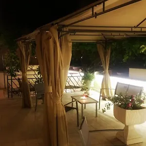 Garden House - Luxury - Only Self Check In Casa de hóspedes