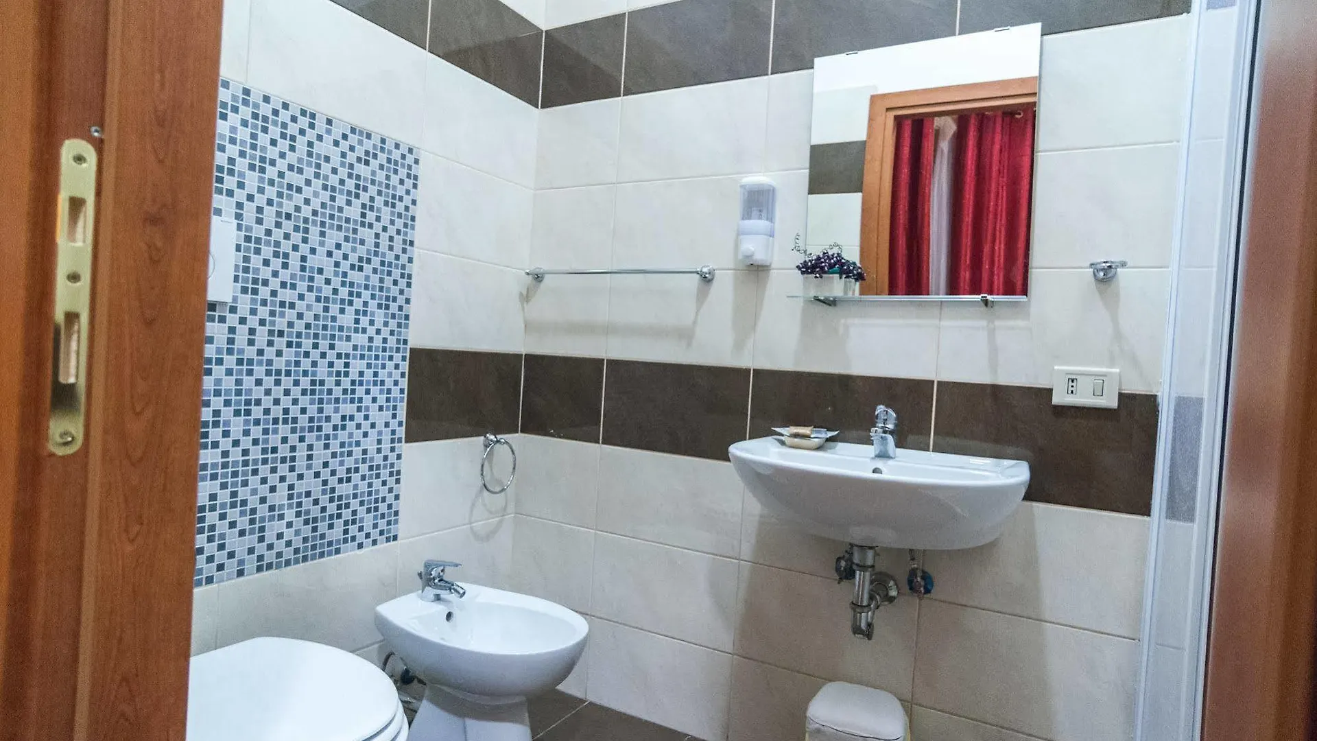 Hotel Leone Roma